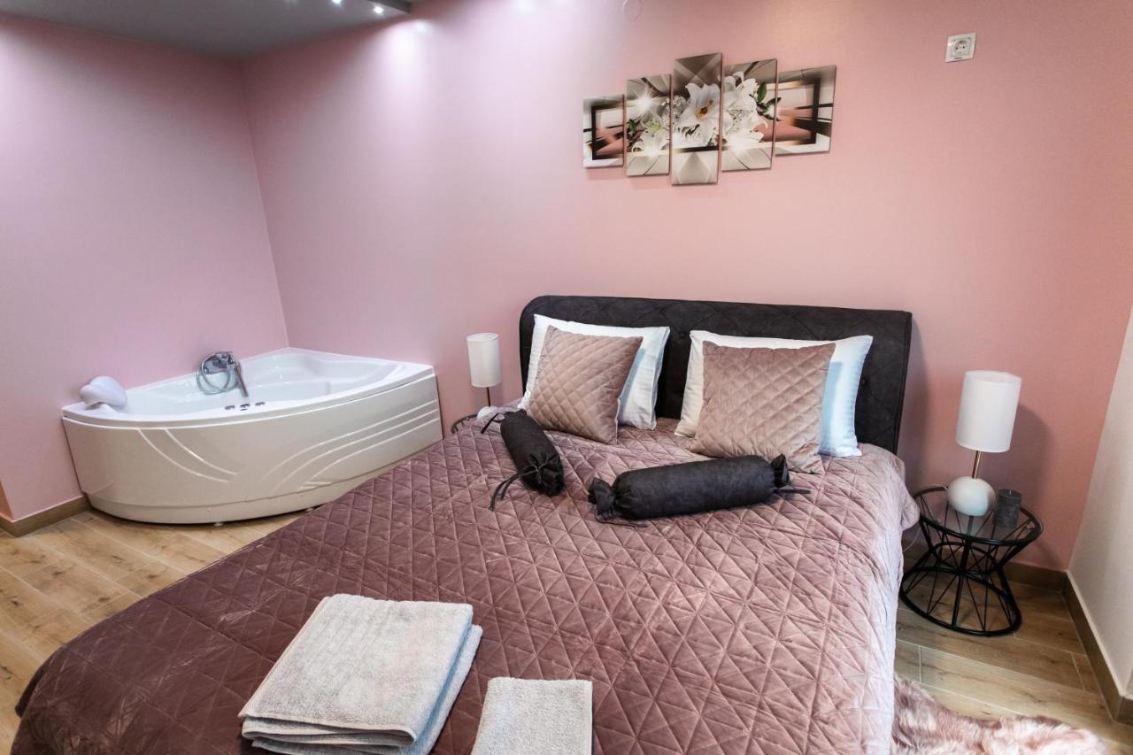 Room Jacuzzi “Athena” Subotica Exteriér fotografie